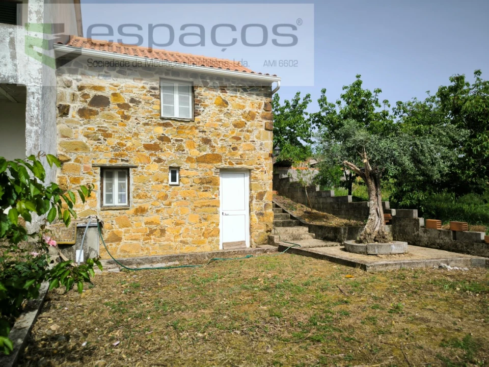 Moradia T1 para Venda em Sobreira Formosa e Alvito da Beira Foto 3