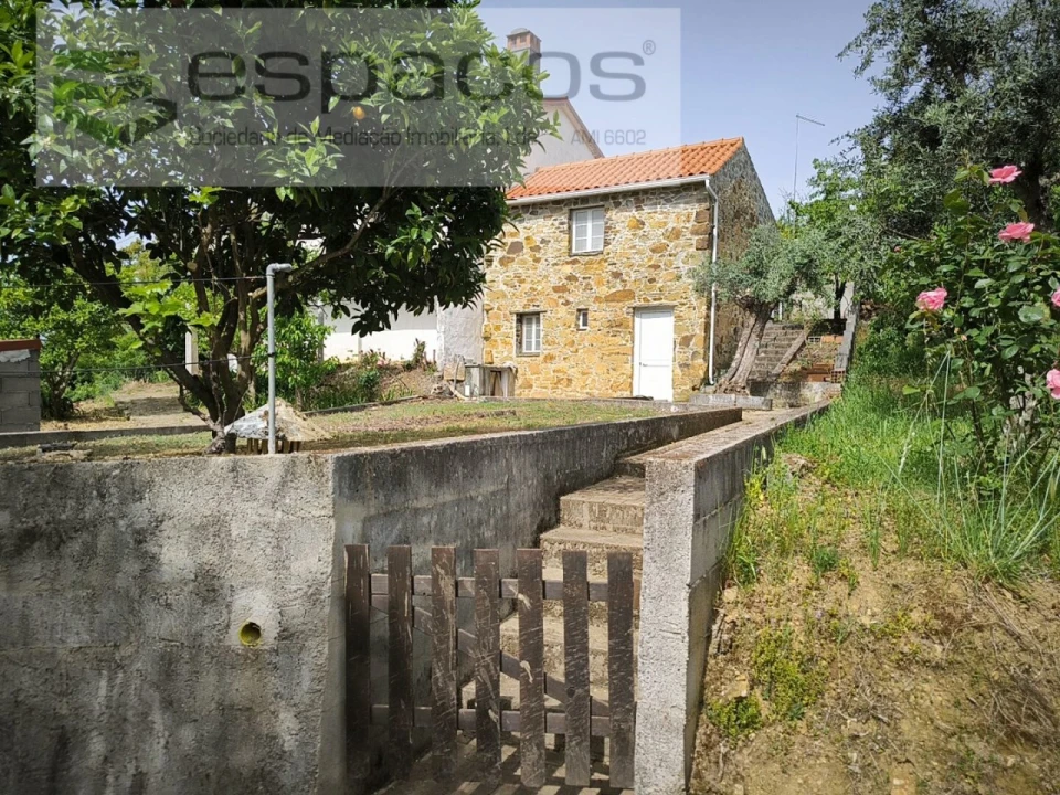 Moradia T1 para Venda em Sobreira Formosa e Alvito da Beira Foto 2