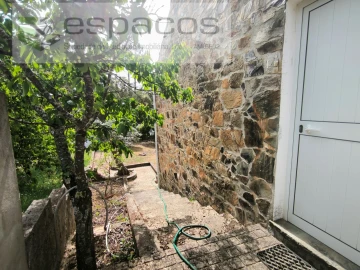 Moradia T1 para Venda em Sobreira Formosa e Alvito da Beira