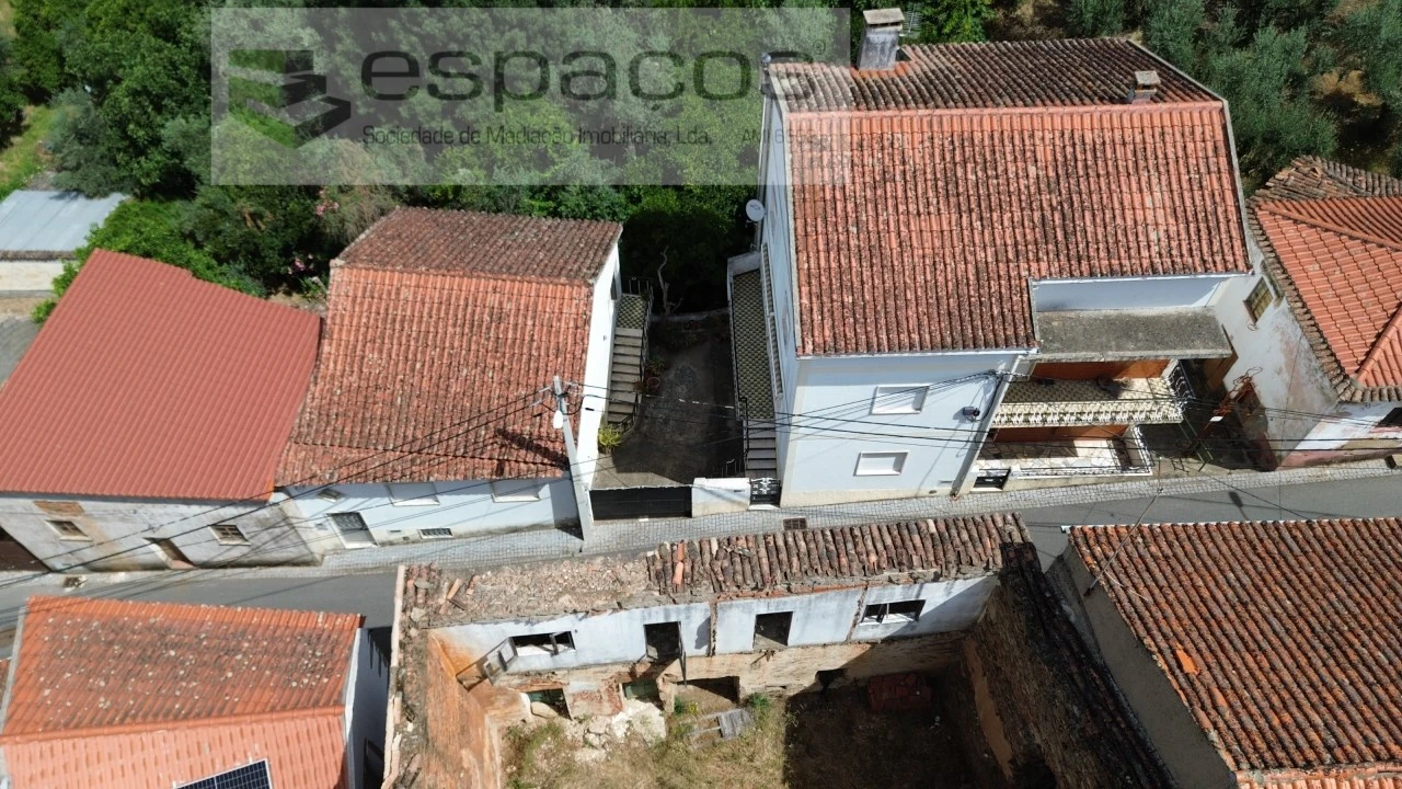 Moradia T6 para Venda em Freixial e Juncal do Campo Foto 2