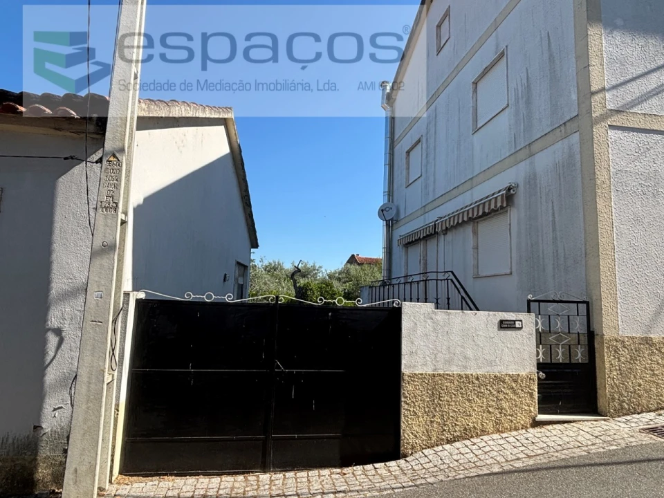 Moradia T6 para Venda em Freixial e Juncal do Campo Foto 5