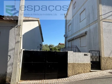 Moradia T6 para Venda em Freixial e Juncal do Campo