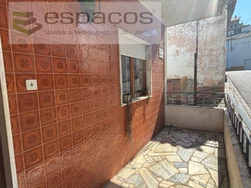 Moradia T6 para Venda em Freixial e Juncal do Campo