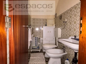 Moradia T6 para Venda em Freixial e Juncal do Campo