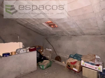 Moradia T6 para Venda em Freixial e Juncal do Campo