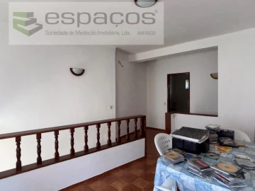 Moradia T6 para Venda em Freixial e Juncal do Campo