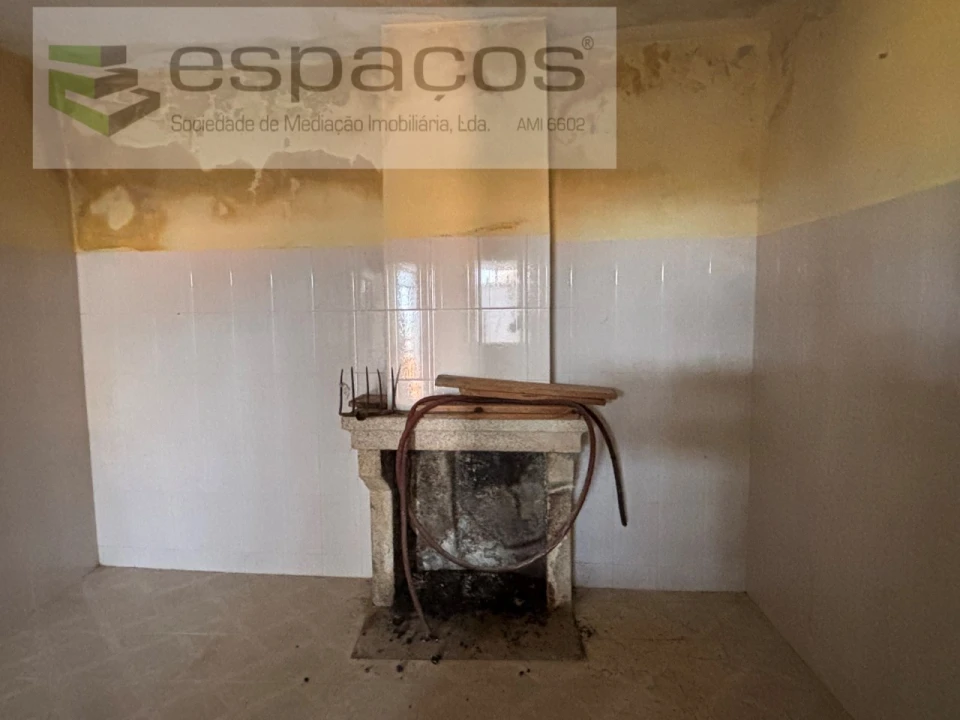 Moradia para Venda em Freixial e Juncal do Campo Foto 25