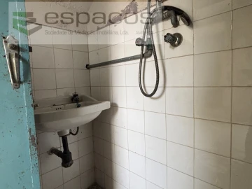 Moradia para Venda em Freixial e Juncal do Campo
