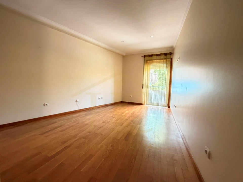Apartamento T4 para Venda em Vila do Conde Foto 9