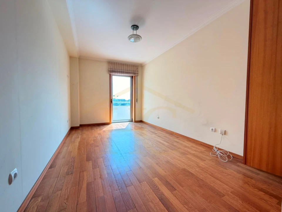 Apartamento T4 para Venda em Vila do Conde Foto 8