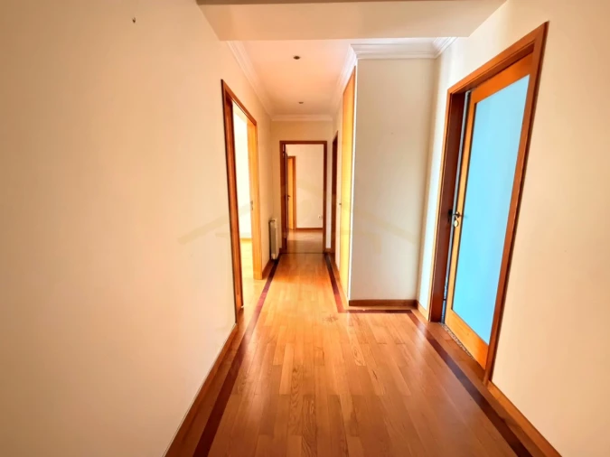 Apartamento T4 para Venda em Vila do Conde Foto 16