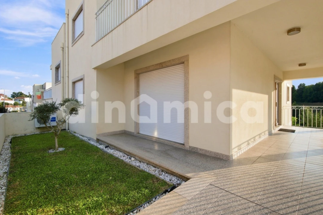 Moradia T3 para Venda em Antas e Abade de Vermoim Foto 40