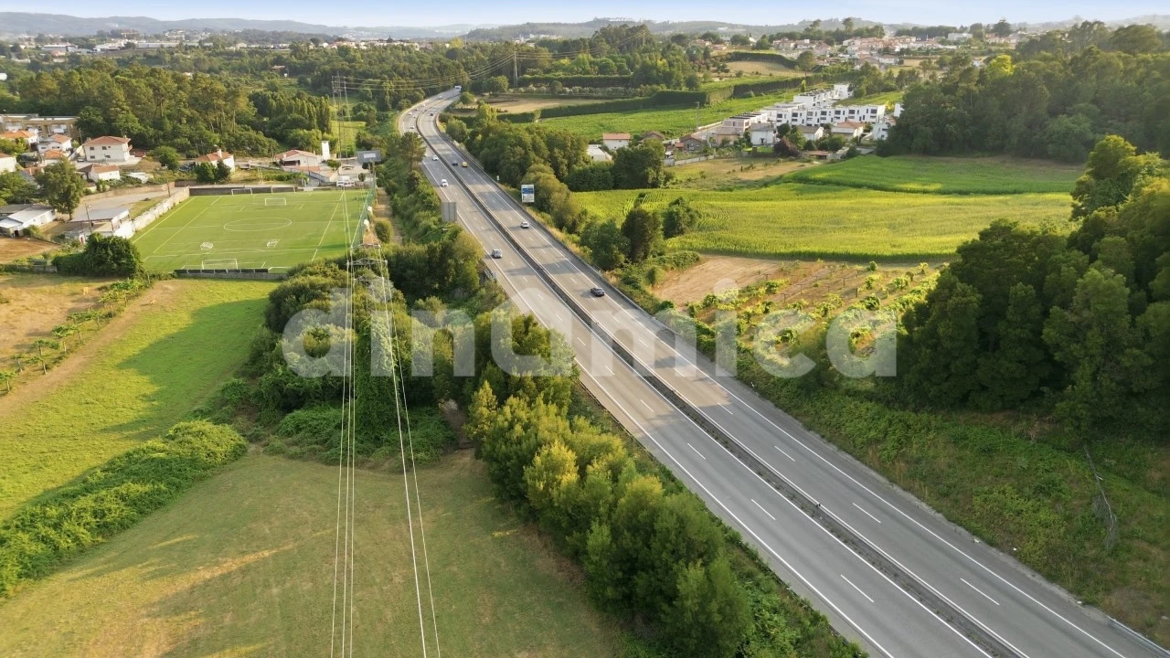 Moradia T3 para Venda em Antas e Abade de Vermoim Foto 43