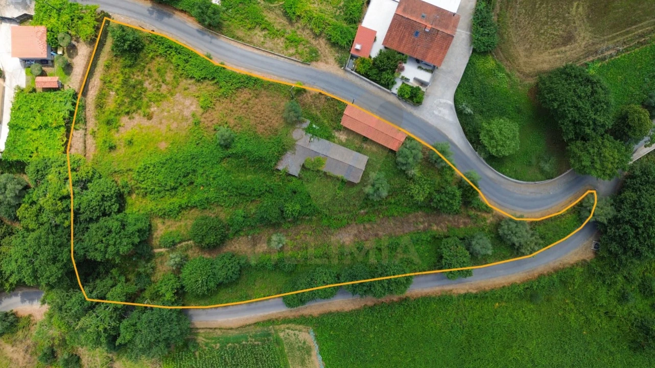 Terreno para Venda em Rebordões (Souto) Foto 12