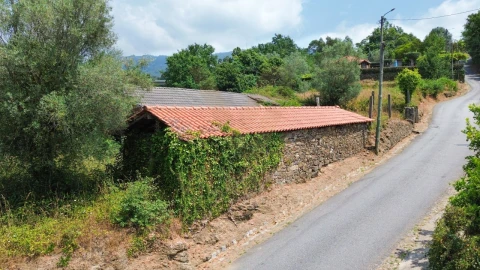 Terreno para Venda em Rebordões (Souto)