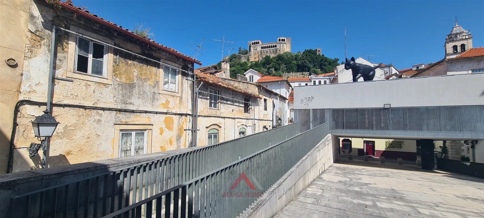 Moradia T10 para Venda em Leiria, Pousos, Barreira e Cortes Foto 1