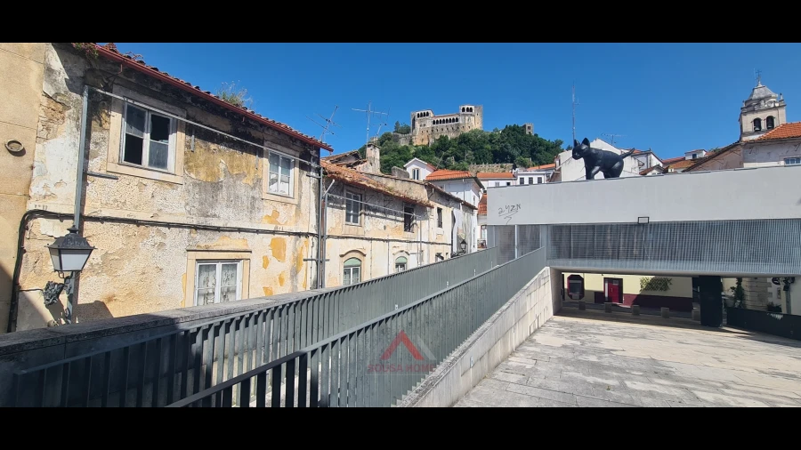 Moradia T10 para Venda em Leiria, Pousos, Barreira e Cortes