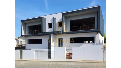 Moradia T3 para Venda em Cidade da Maia