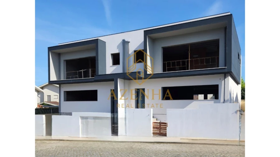 Moradia T3 para Venda em Cidade da Maia Foto 20