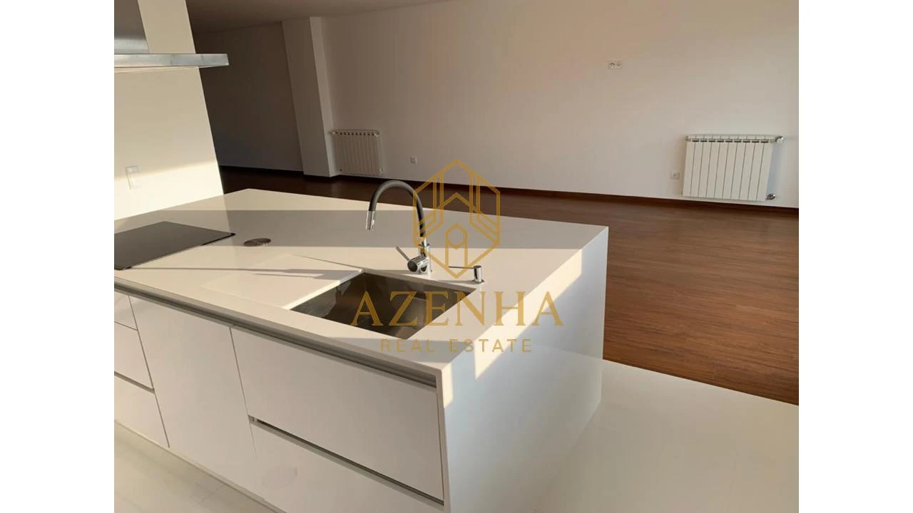 Moradia T3 para Venda em Cidade da Maia Foto 13