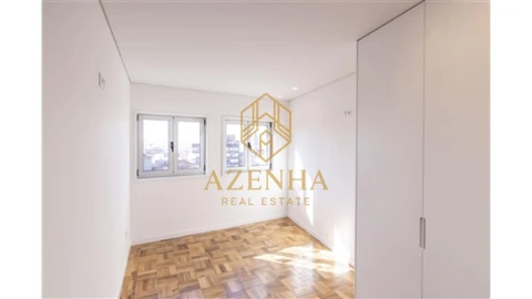 Apartamento T4 para Venda em Cedofeita, Santo Ildefonso, Sé, Miragaia, São Nicolau e Vitória