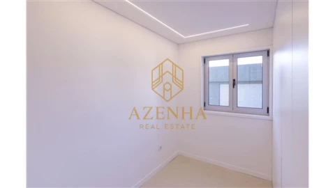 Apartamento T4 para Venda em Cedofeita, Santo Ildefonso, Sé, Miragaia, São Nicolau e Vitória