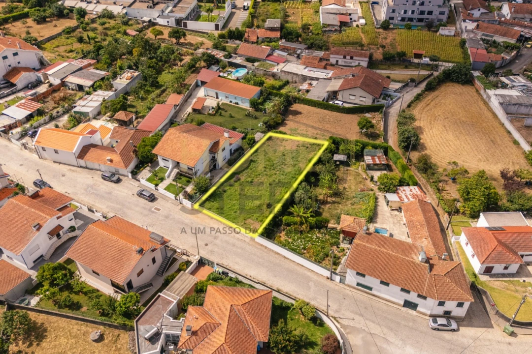 Terreno para Venda em Grijó e Sermonde Foto 4