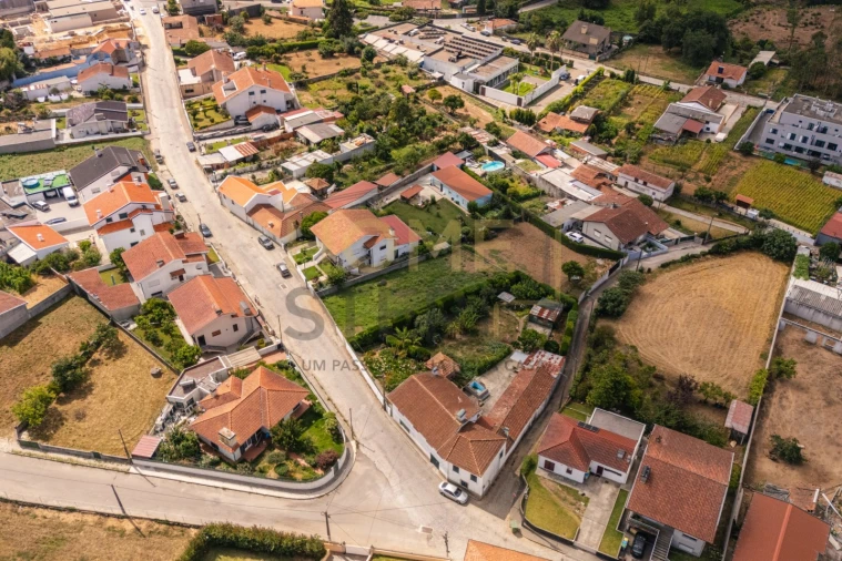 Terreno para Venda em Grijó e Sermonde Foto 3
