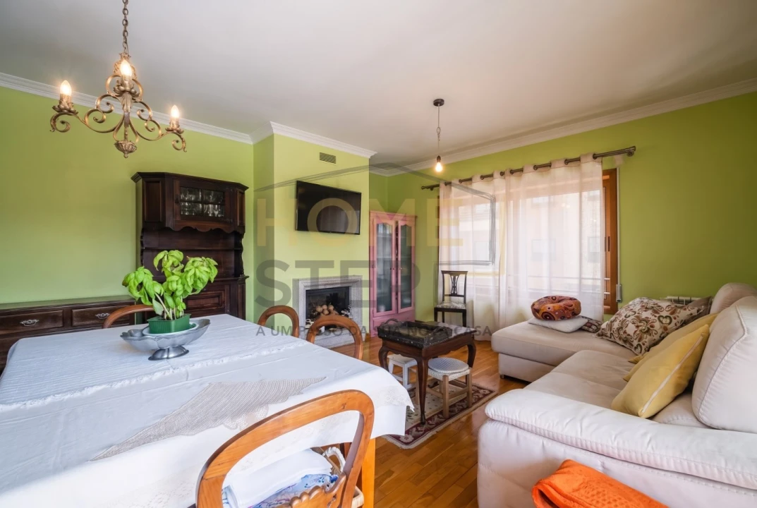 Apartamento T2 para Venda em Mafamude e Vilar do Paraíso Foto 2