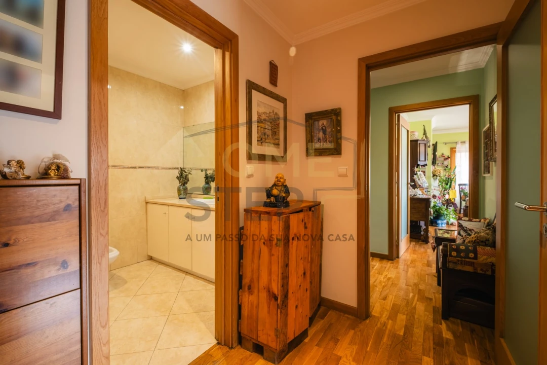 Apartamento T2 para Venda em Mafamude e Vilar do Paraíso Foto 8