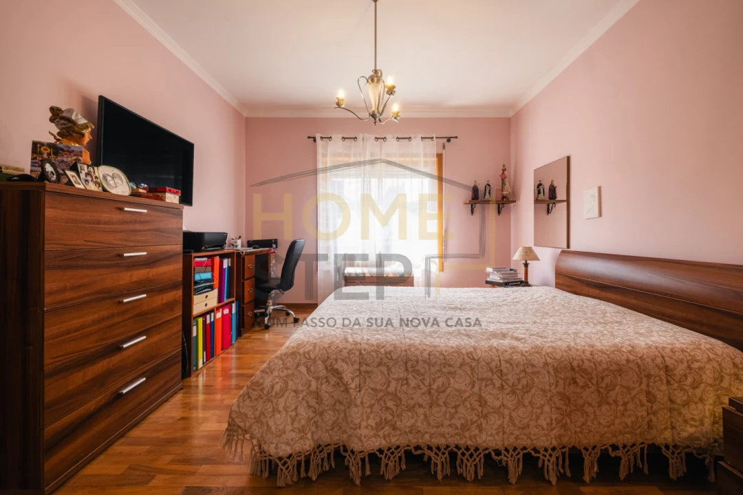 Apartamento T2 para Venda em Mafamude e Vilar do Paraíso Foto 17