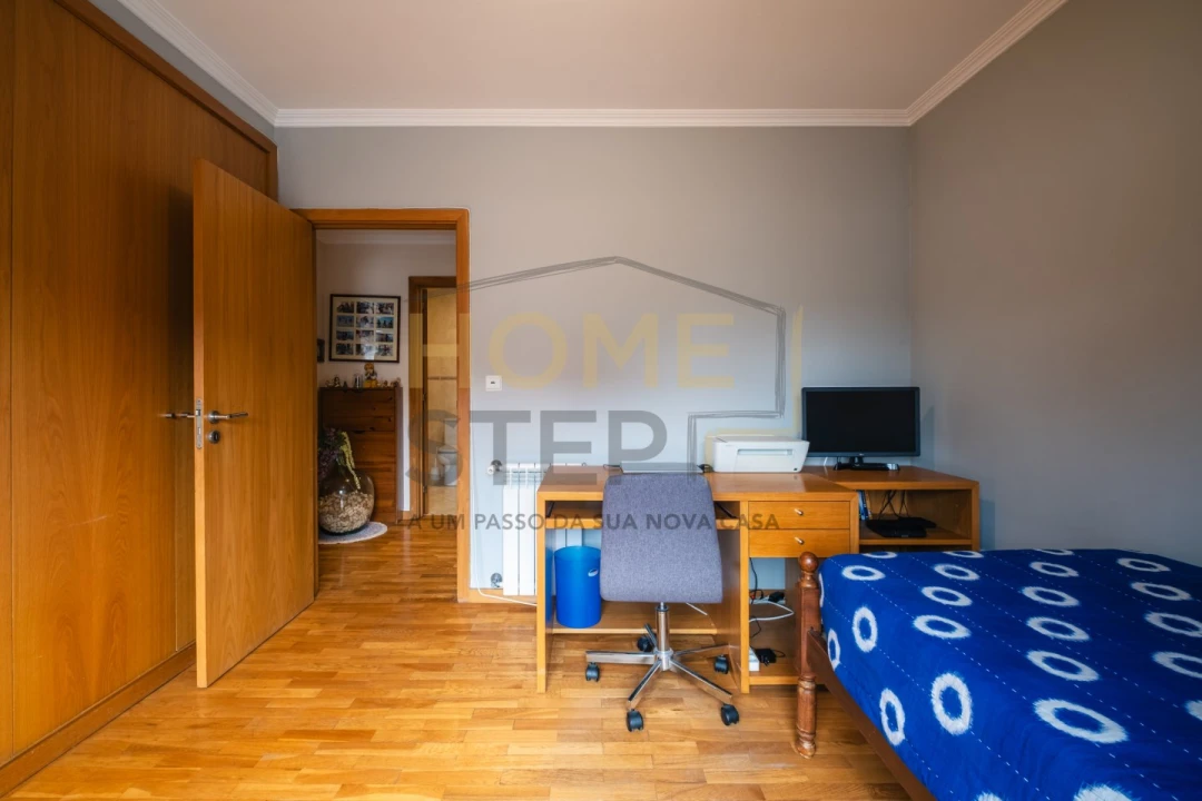 Apartamento T2 para Venda em Mafamude e Vilar do Paraíso Foto 25