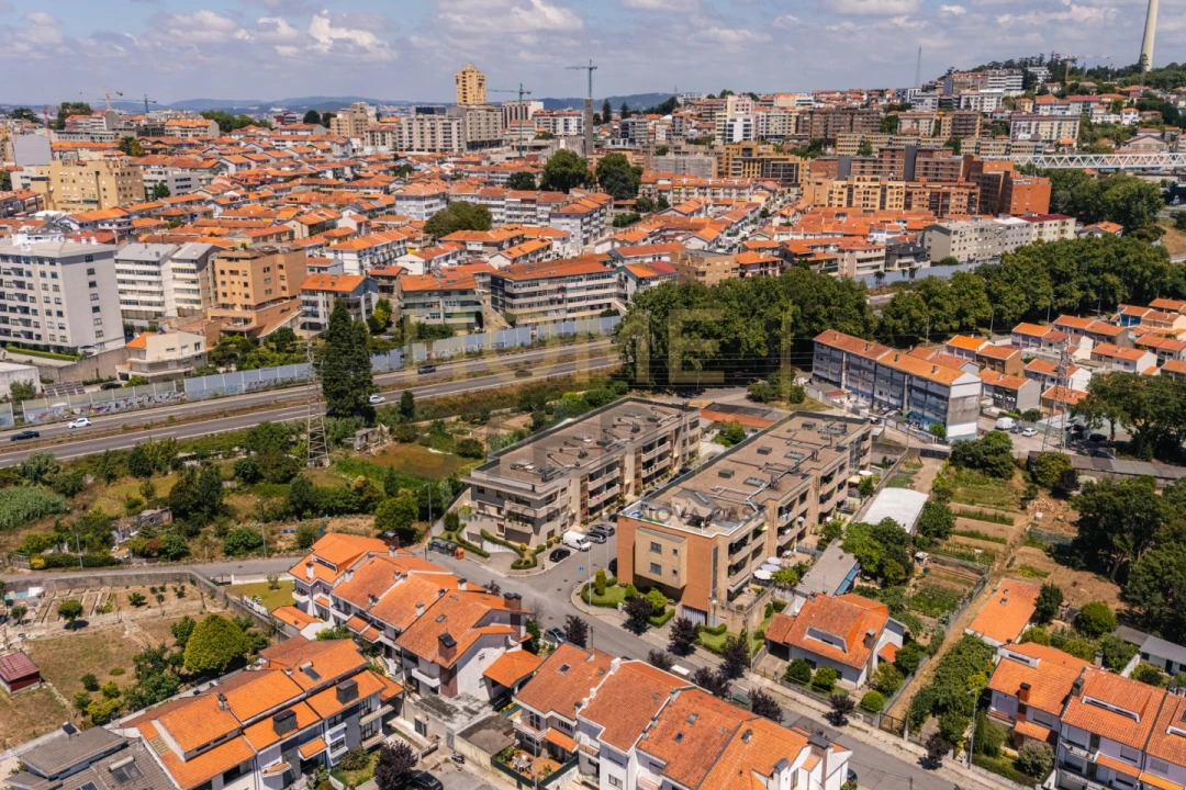 Apartamento T2 para Venda em Mafamude e Vilar do Paraíso Foto 30