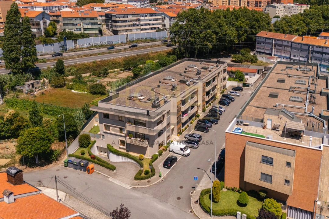 Apartamento T2 para Venda em Mafamude e Vilar do Paraíso Foto 34