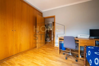Apartamento T2 para Venda em Mafamude e Vilar do Paraíso