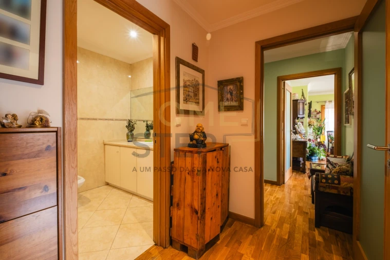 Apartamento T2 para Venda em Mafamude e Vilar do Paraíso Foto 8
