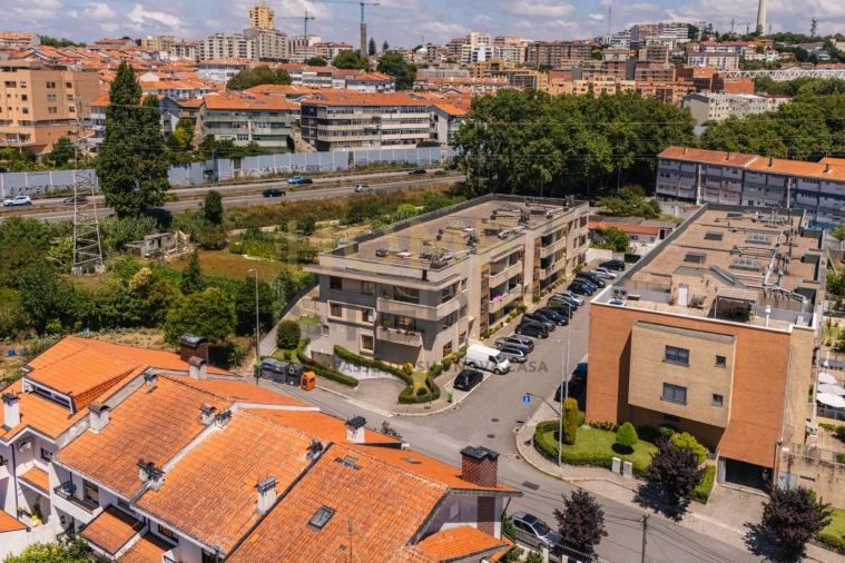 Apartamento T2 para Venda em Mafamude e Vilar do Paraíso Foto 29