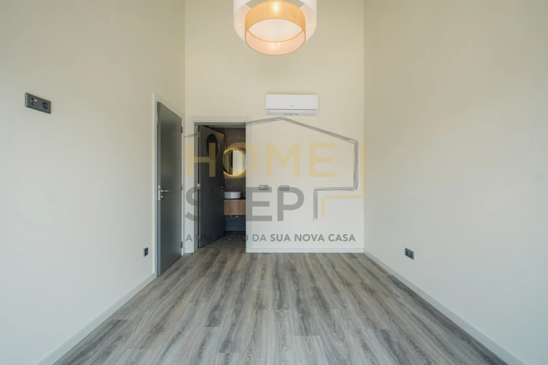 Moradia T5 para Venda em Canidelo Foto 29