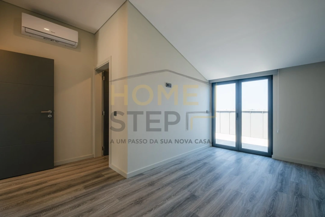Moradia T5 para Venda em Canidelo Foto 41
