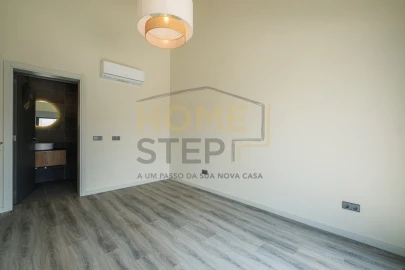 Moradia T5 para Venda em Canidelo