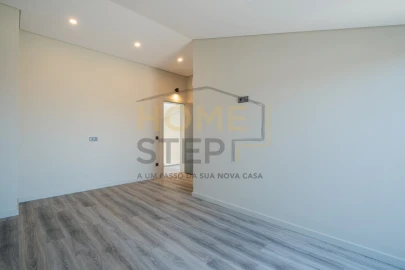 Moradia T5 para Venda em Canidelo