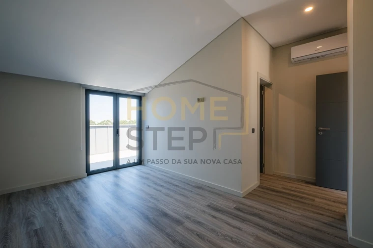 Moradia T5 para Venda em Canidelo Foto 35