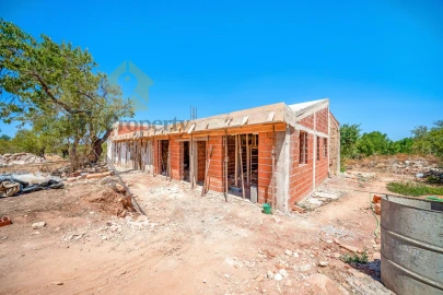 Terreno Misto para Venda em Boliqueime