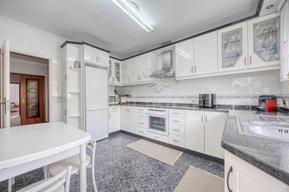 Moradia T5 para Venda em Ramalde