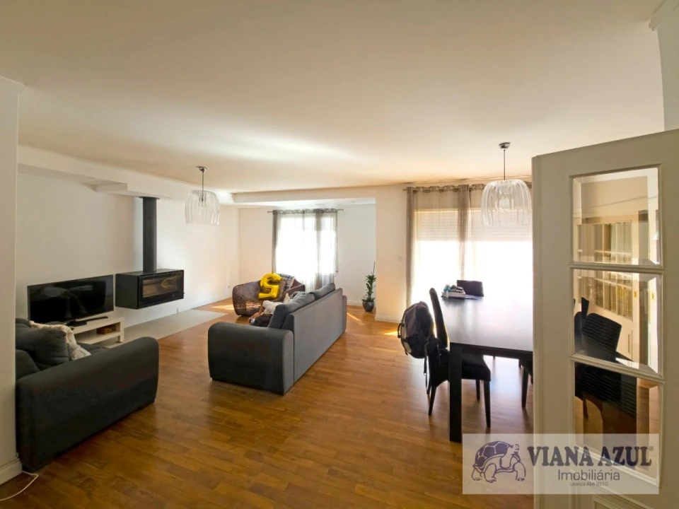 Apartamento T3 para Venda em Darque Foto 1