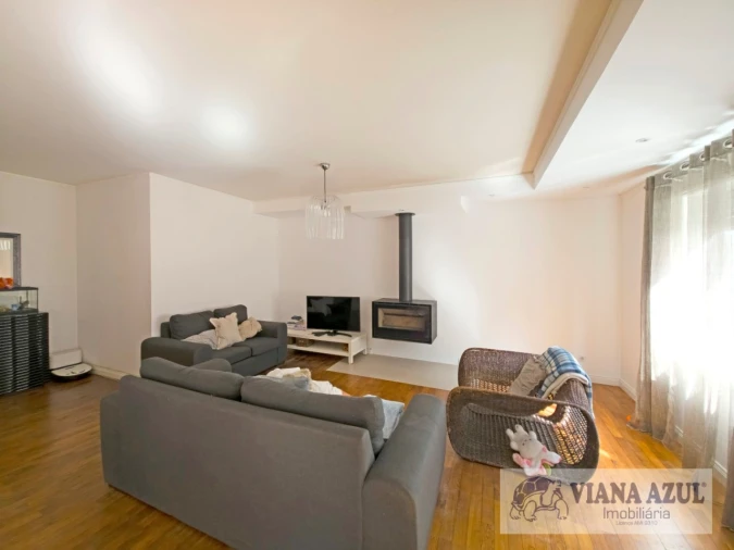Apartamento T3 para Venda em Darque Foto 4