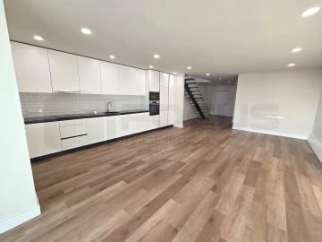 Moradia T3 para Venda em Aradas