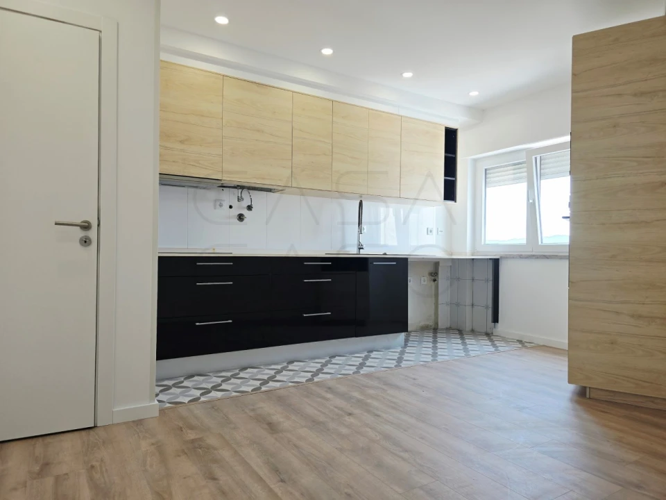 Apartamento T3 para Venda em Setubal (São Sebastião) Foto 2