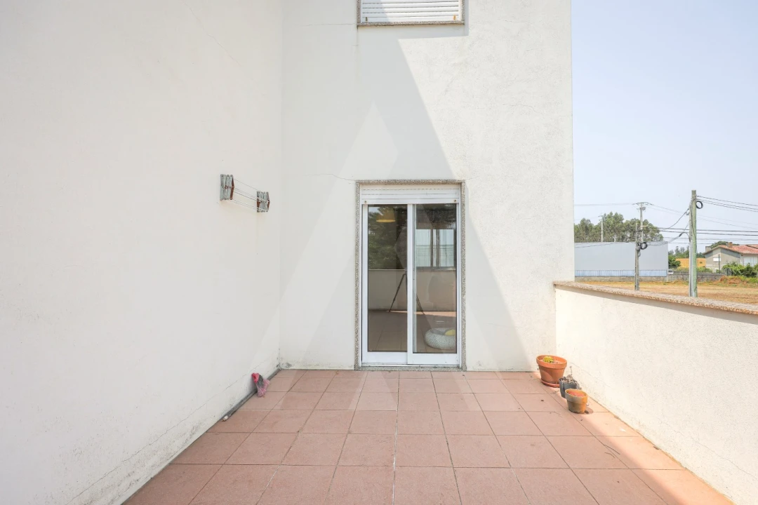 Apartamento T3 para Venda em Trofa, Segadães e Lamas do Vouga Foto 16