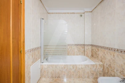 Apartamento T3 para Venda em Trofa, Segadães e Lamas do Vouga